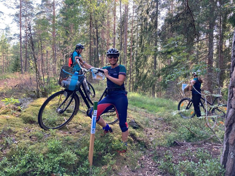 Anna Nordström damcykel i skog