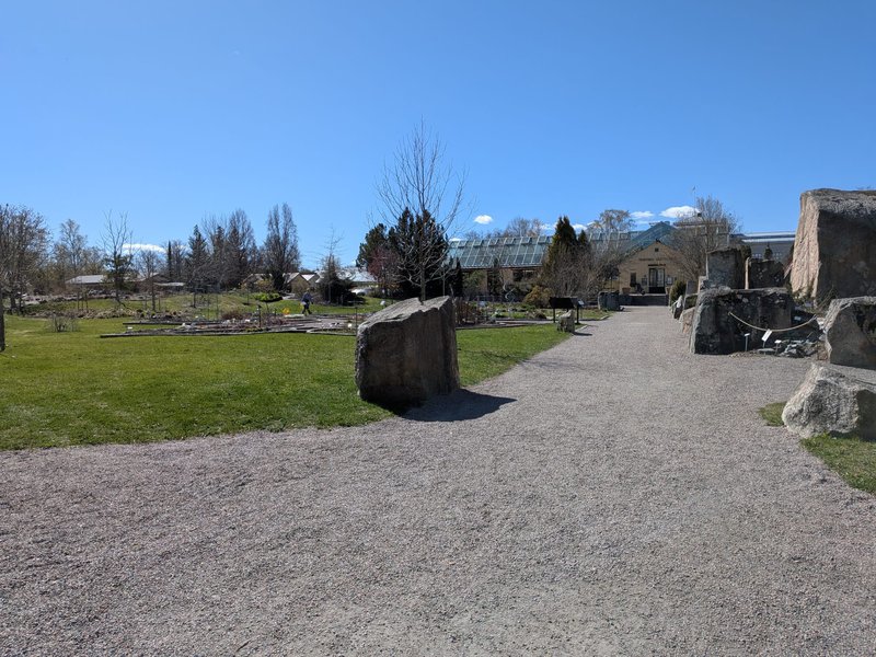 a8890789-459e-437e-8459-dd42913d8627